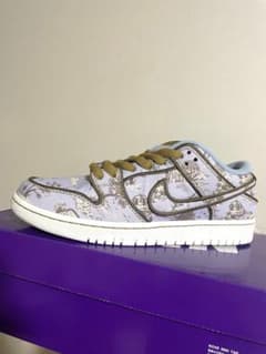 NIKE SB DUNK LOW TOILEのサムネイル