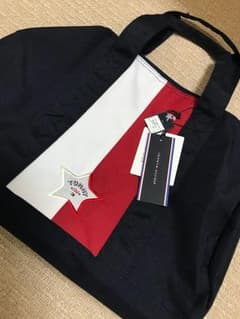 新品TOMMY HILFIGER ボストンバッグのサムネイル