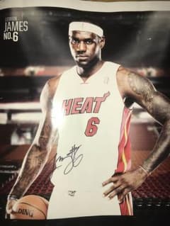 NBAレブロン・ジェームス直筆サインポスターのサムネイル