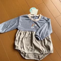 まぁるいシルエットが可愛いロンパースのサムネイル