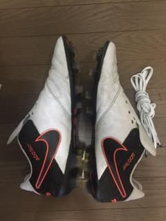 サッカースパイク 28cmのサムネイル
