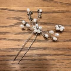 結婚式 お呼ばれ ヘアアクセサリー シルバーのサムネイル