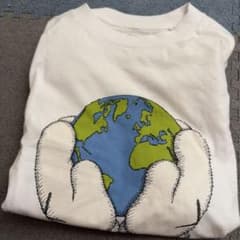 UNIQLO UT KAWS Tシャツ ホワイト sのサムネイル