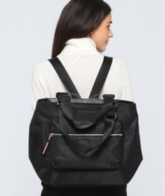 売り切りたいのでお値引中！TOMMY HILFIGER バッグ/リュックのサムネイル