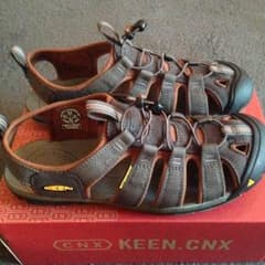 KEEN  サンダル  27.5cmのサムネイル