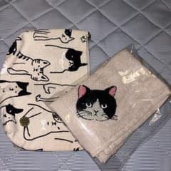 猫柄ポーチと刺繍ハンカチセットのサムネイル