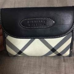 りり様専用 バーバリー財布♥️のサムネイル