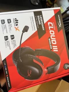 HyperX Cloud III Wireless ゲーミングヘッドセットのサムネイル