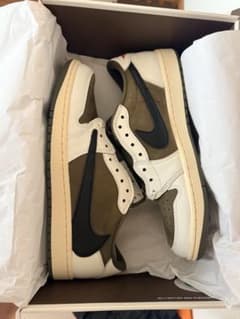 NIKE ジョーダン Low TRAVIS SCOTT NIKEのサムネイル