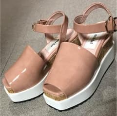 snidel サンダル ストラッププラットフォーム 完売品のサムネイル
