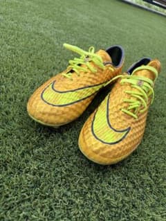 激レアスパイク！NIKE HYPERVENOM 2014W杯ネイマール着用モデルのサムネイル