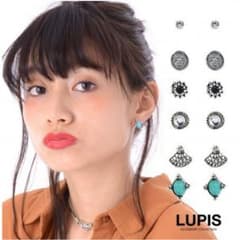 【新品未使用】おしゃれピアスセットのサムネイル
