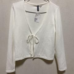 H&M ホワイトリボンカーディガン 未使用のサムネイル