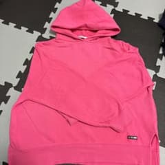パーカーのサムネイル