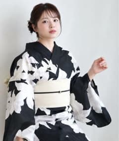 utatane浴衣 帯 下駄 3点セット 黒地 白百合柄のサムネイル