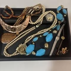 遺品整理・生前整理品］ネックレスセット 腕時計 ブローチ 真珠