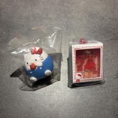 サンリオ ガチャガチャ 2点セット ハローキティ リカちゃんのサムネイル