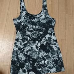 花柄タンクトップのサムネイル