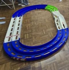 n*中様 タミヤ ミニ四駆 オーバルホームサーキット 立体レーンチェンジのサムネイル
