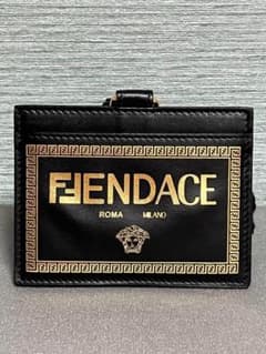 【極美品】 FENDACE 限定 カードケース 名刺入れ 定期入れのサムネイル