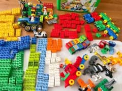 値下げ)まとめLEGO duplo 楽しい動物園/ フォーミュラワン/プレーンズのサムネイル