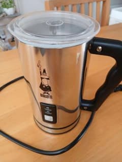 Bialetti 電動ミルク泡立て器 ステンレス製　ミルクフローサーのサムネイル
