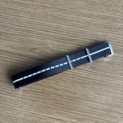 極美品 OMEGA 純正 NATO ストラップ ブラック＆ホワイト 19mm - メルカリ