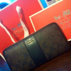コーチ長財布黒正規品♡♡♡のサムネイル