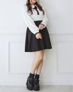 ROJITA 配色ビジュリボンブローチワンピースのサムネイル