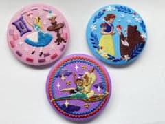 ディズニー刺繍缶バッチビスケットのサムネイル