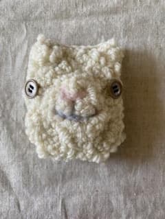 ハンドメイド⭐︎アルパカ　ブローチのサムネイル