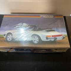 フジミ模型ポルシェ911カレラカブリオレ85のサムネイル