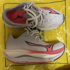 MIZUNO 23.0cmウェーブリベリオンフラッシュ3のサムネイル