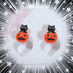 【Tiarié】★数量限定★ ハロウィン 黒猫 & カボチャ キッズイヤリング♪のサムネイル
