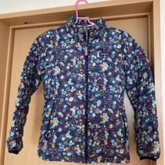 Patagonia girl's 花柄ダウン　m sizeのサムネイル