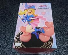 未開封品 遊戯王 ブラック・マジシャン・ガール HereDitail フィギュア