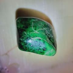 ！レア！糸魚川☆☆巨大原石☆ ☆超巨大！勾玉☆入手困難！秘蔵放出！☆世界最古の翡翠「糸魚川