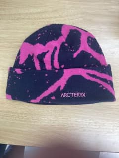 ARC'TERYX ニット帽 ネイビー/ピンクのサムネイル