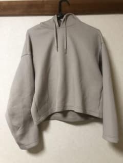 パーカー UNIQLOのサムネイル