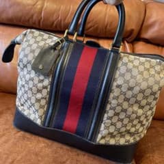 オールドグッチ ボストンバック オーラ風格凄いです。旅行に！ オールドグッチ ボストンバック オーラ風格凄いです。旅行に！ - メルカリ