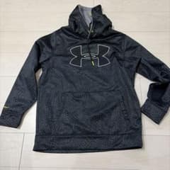 Under Armour 幾何学模様 ブラック パーカーのサムネイル