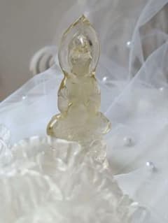 高品質　⚜️観音菩薩　観音様⚜️　シトリン　光背　蓮華座　天然石 高品質 ⚜️観音菩薩 観音様⚜️ シトリン 光背 蓮華座 天然石 - メルカリ