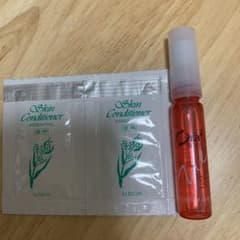 色々化粧品サンプルのサムネイル