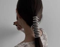 シルバーメタルデザインヘアクリップのサムネイル
