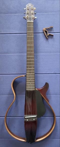サイレントギター YAMAHA スチール弦 美品 純正ケース スタンド カポ付 サイレントギター YAMAHA スチール弦 美品 純正ケース スタンド カポ付