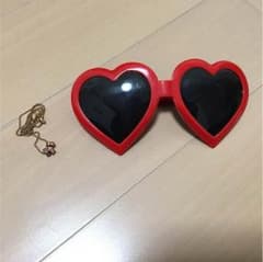 ハートサングラス＆ネックレスのサムネイル