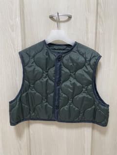 HYKE QUILTED CROPPED VEST オリーブのサムネイル