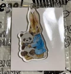 ピーターラビットパンダアクリルキーホルダー上野限定♡のサムネイル