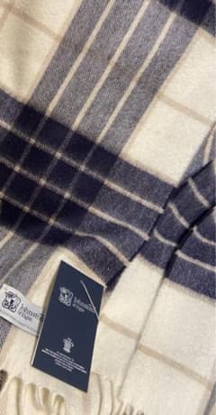 愛媛蜜柑様専用！ジョンストンズ カシミヤ100 大判ストールのサムネイル