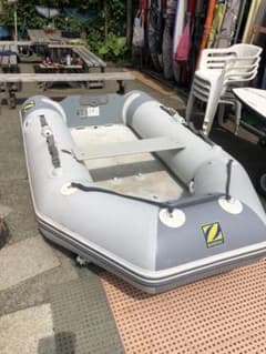 ゴムボートZodiacのサムネイル